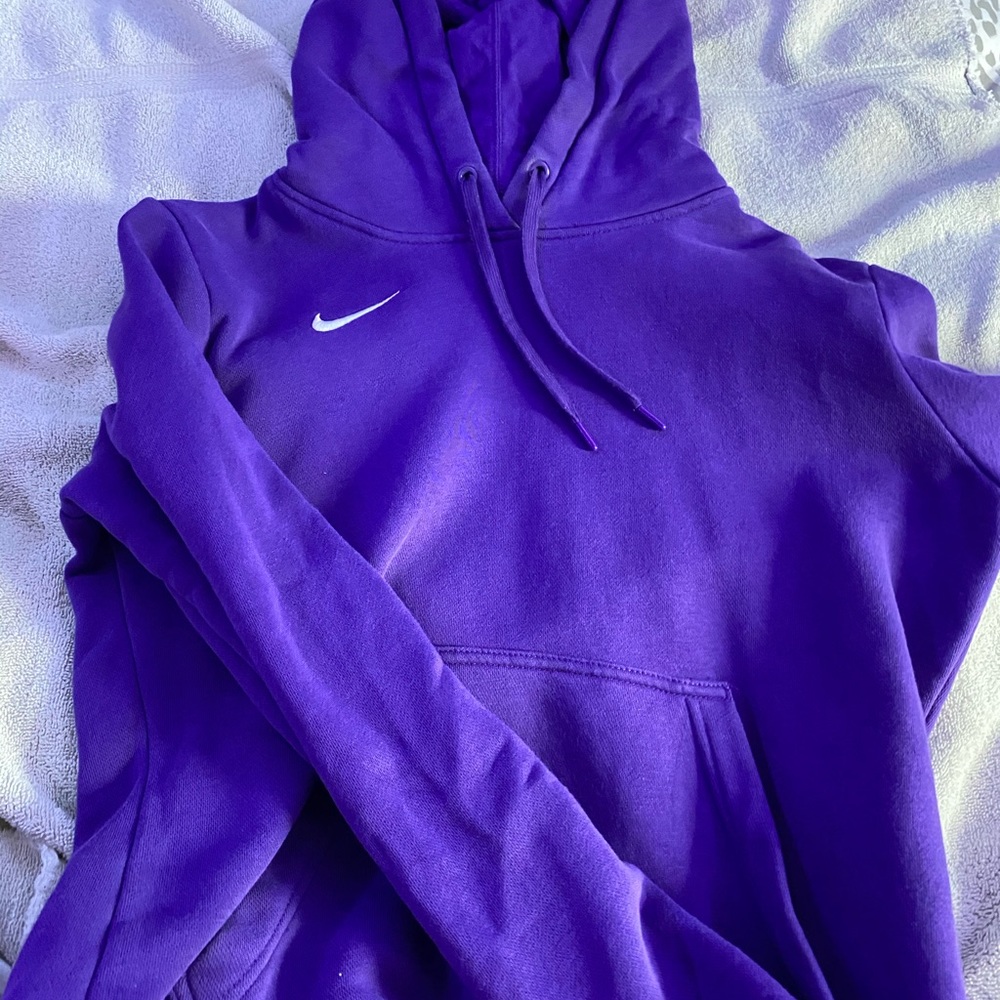 Nike sweatshirt